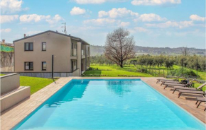 Beautiful apartment in Cazzago San Martino with 2 Bedrooms